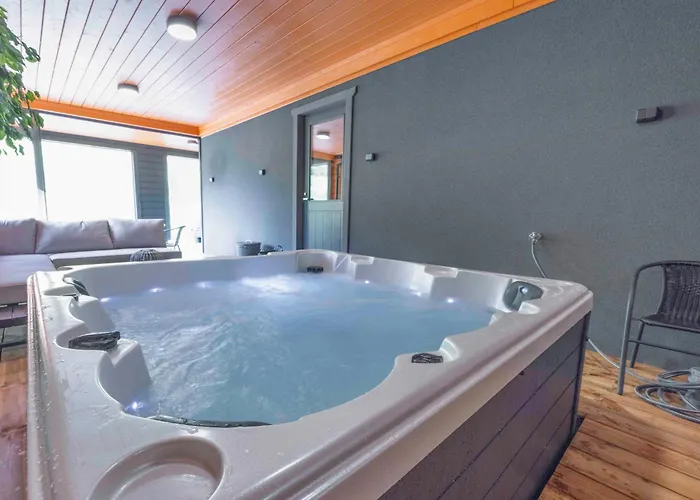 Luxury Kolibri فيلة Himos